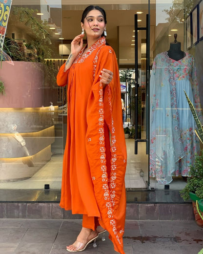 Beautiful Cotton Fabric Kurti Pant With Malmal Dupatta(Orange)